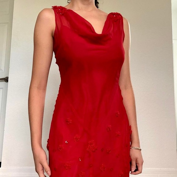 Vintage 90s Red Silk Beaded Asymmetrical Dress - www.disolcolor.com